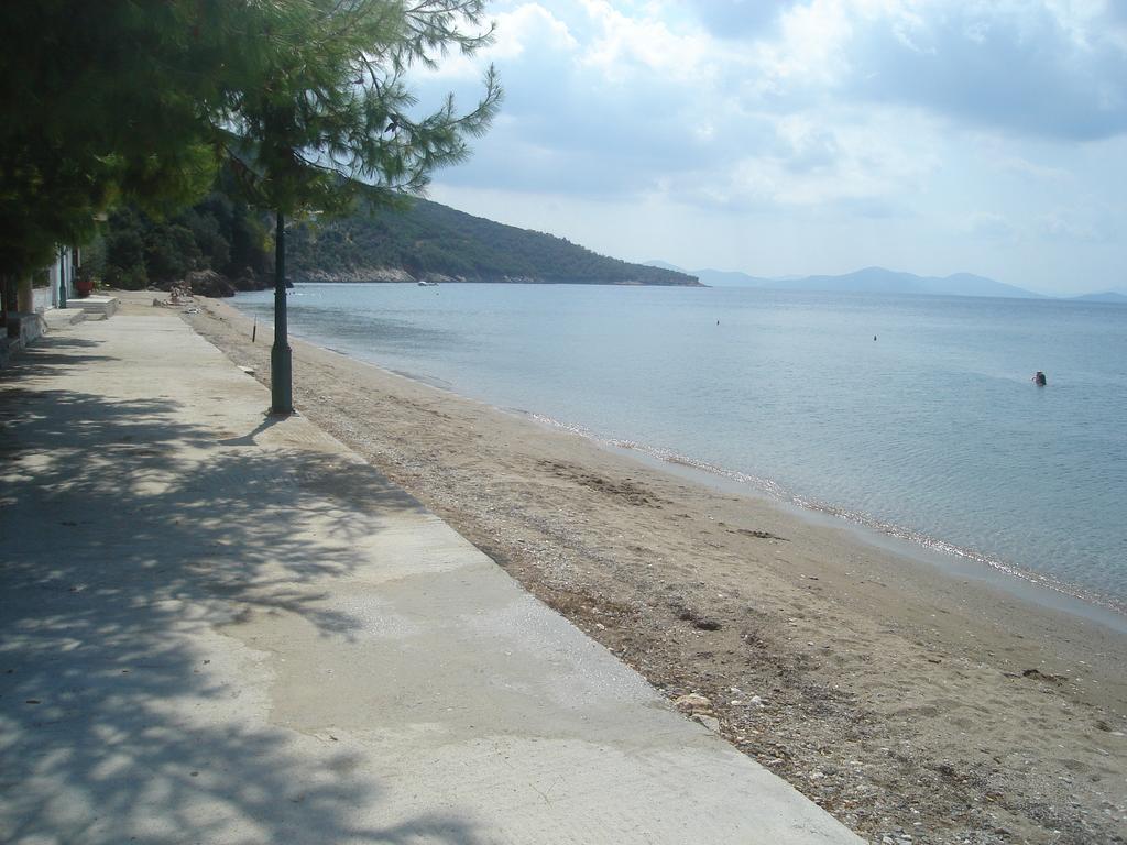 Вилла Stelios Seaside House Лефокастро Экстерьер фото